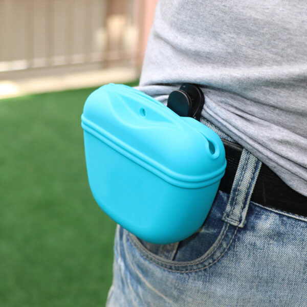 Silicone Dog Treat Pouch 2 Tails Dog Training